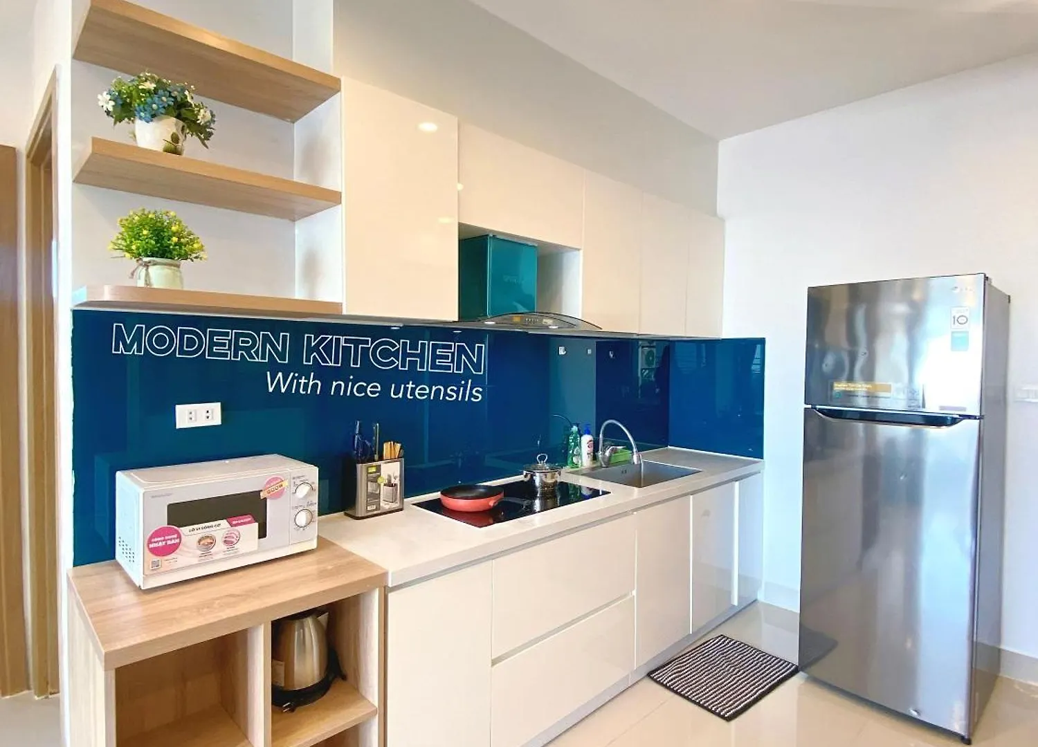 Open View Home At My Khe Beach, Danang Muong Thanh Building Da Nang