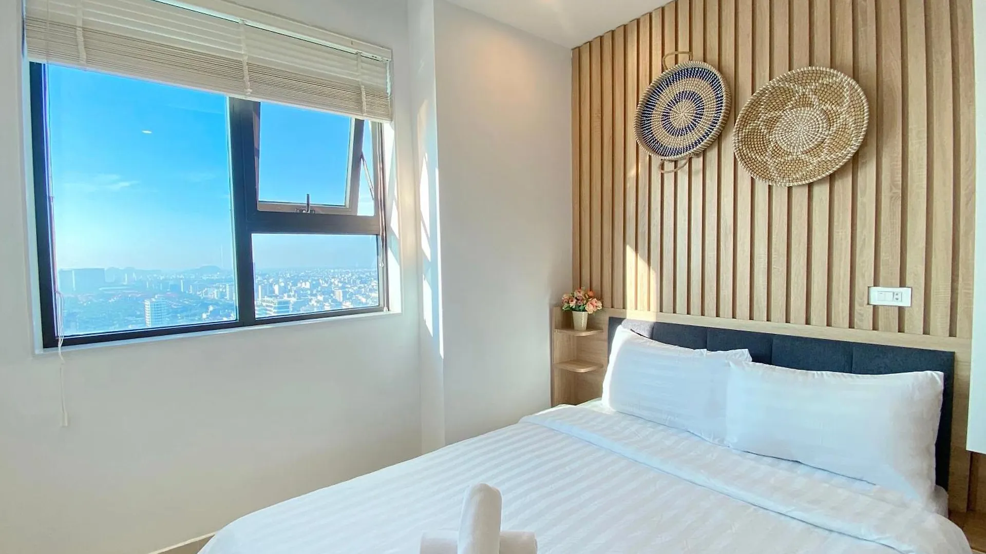 Open View Home At My Khe Beach, Danang Muong Thanh Building